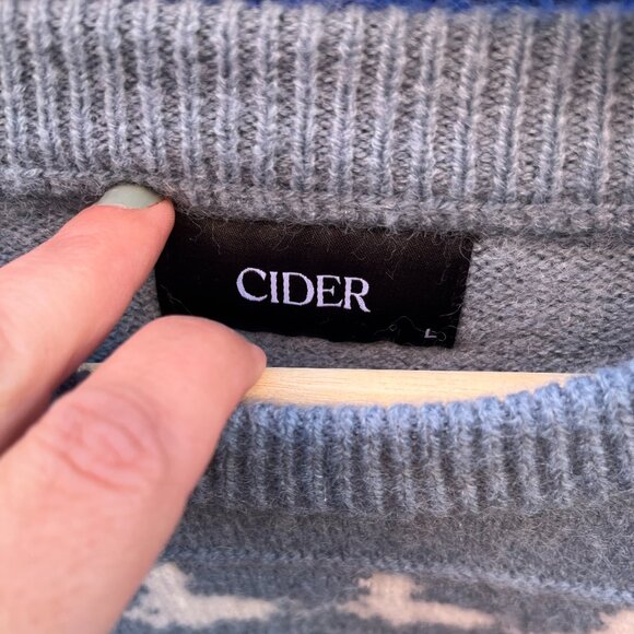 adorable CIDER blue sweater EUC animals Size LARGE - Picture 3 of 4